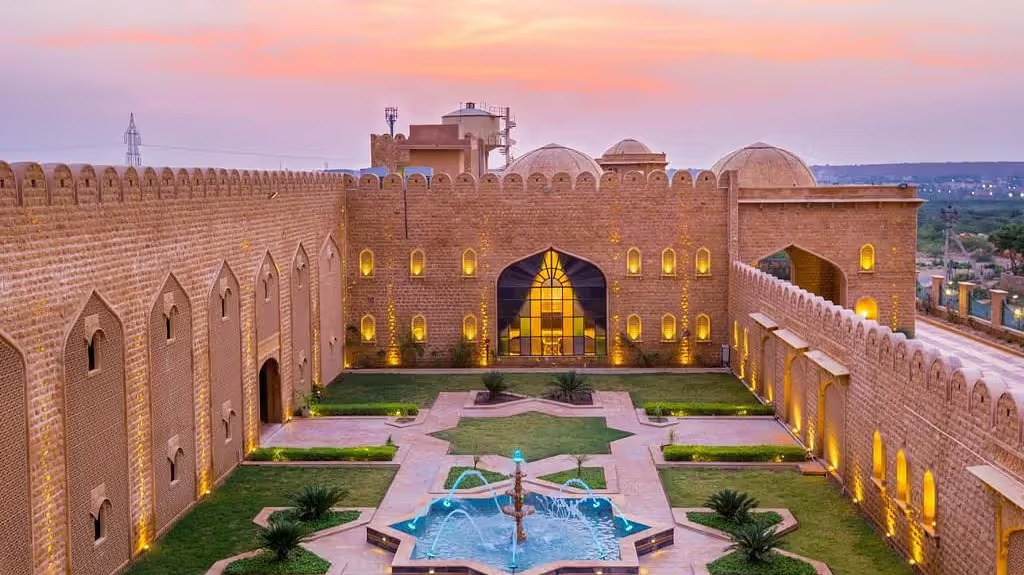 Courtyard_Sairafort_Sarovar_Portico_Jaisalmer_2,_hotel_in_Jaisalmer